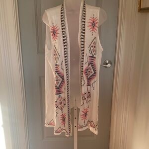 Johnny Was White Sleeveless Embroidered Tunic Vest with Pink and Navy Accents